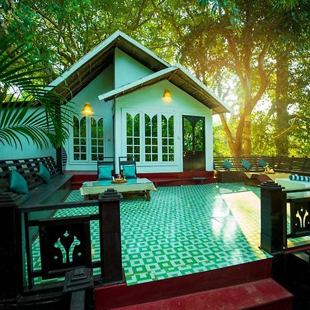 La La Land Resort Goa By Spicy Mango 帕罗林 外观 照片