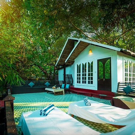 La La Land Resort Goa By Spicy Mango 帕罗林 外观 照片