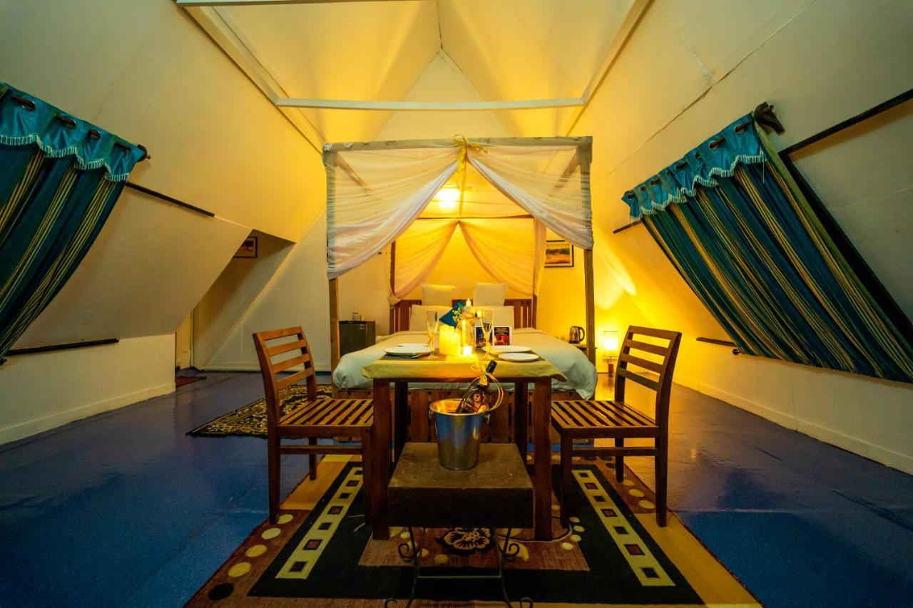 La La Land Resort Goa By Spicy Mango 帕罗林 外观 照片