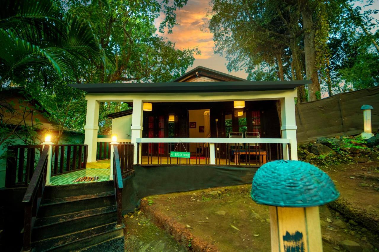 La La Land Resort Goa By Spicy Mango 帕罗林 外观 照片