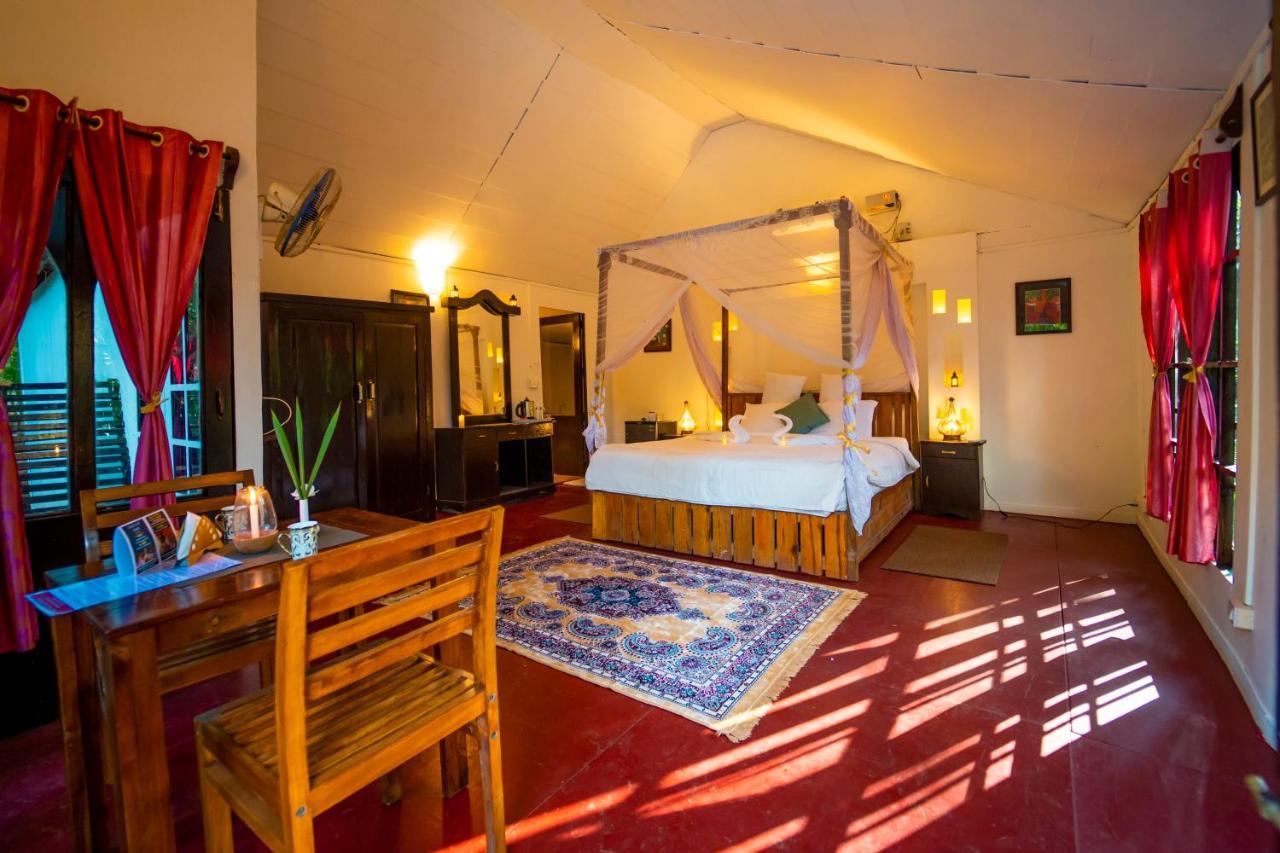 La La Land Resort Goa By Spicy Mango 帕罗林 外观 照片