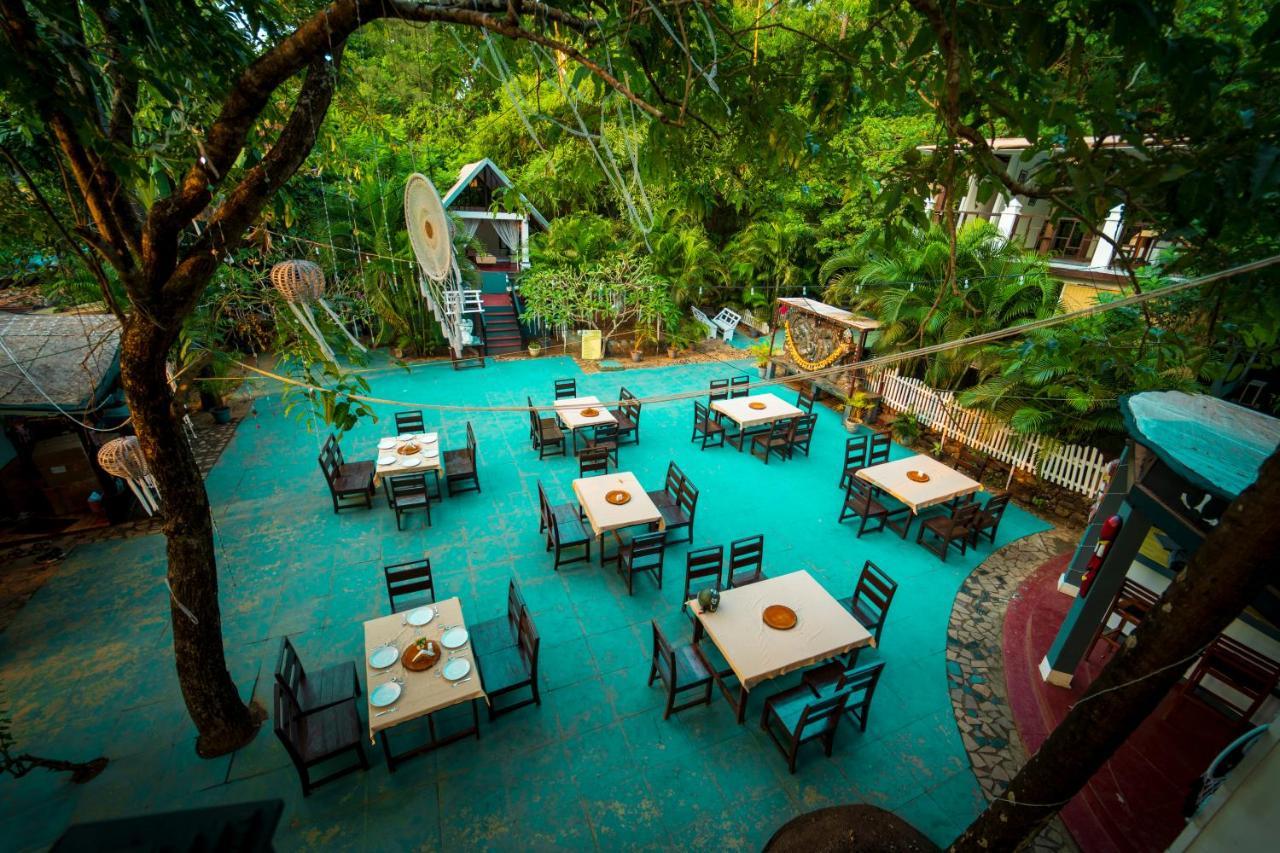 La La Land Resort Goa By Spicy Mango 帕罗林 外观 照片