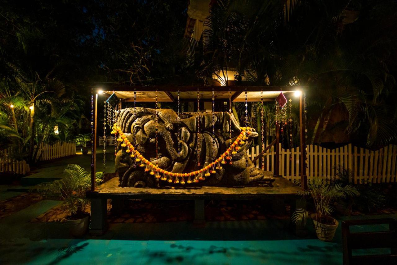 La La Land Resort Goa By Spicy Mango 帕罗林 外观 照片