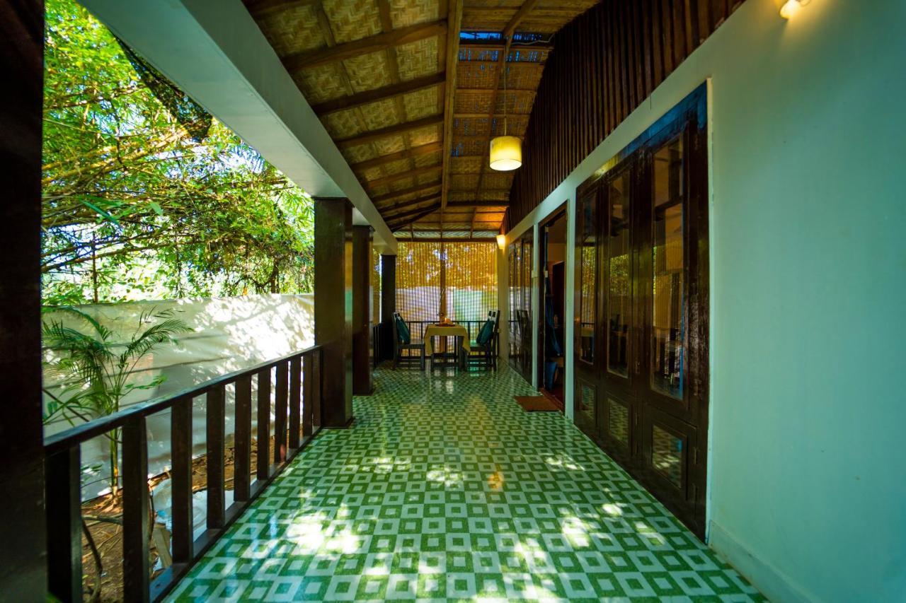 La La Land Resort Goa By Spicy Mango 帕罗林 外观 照片