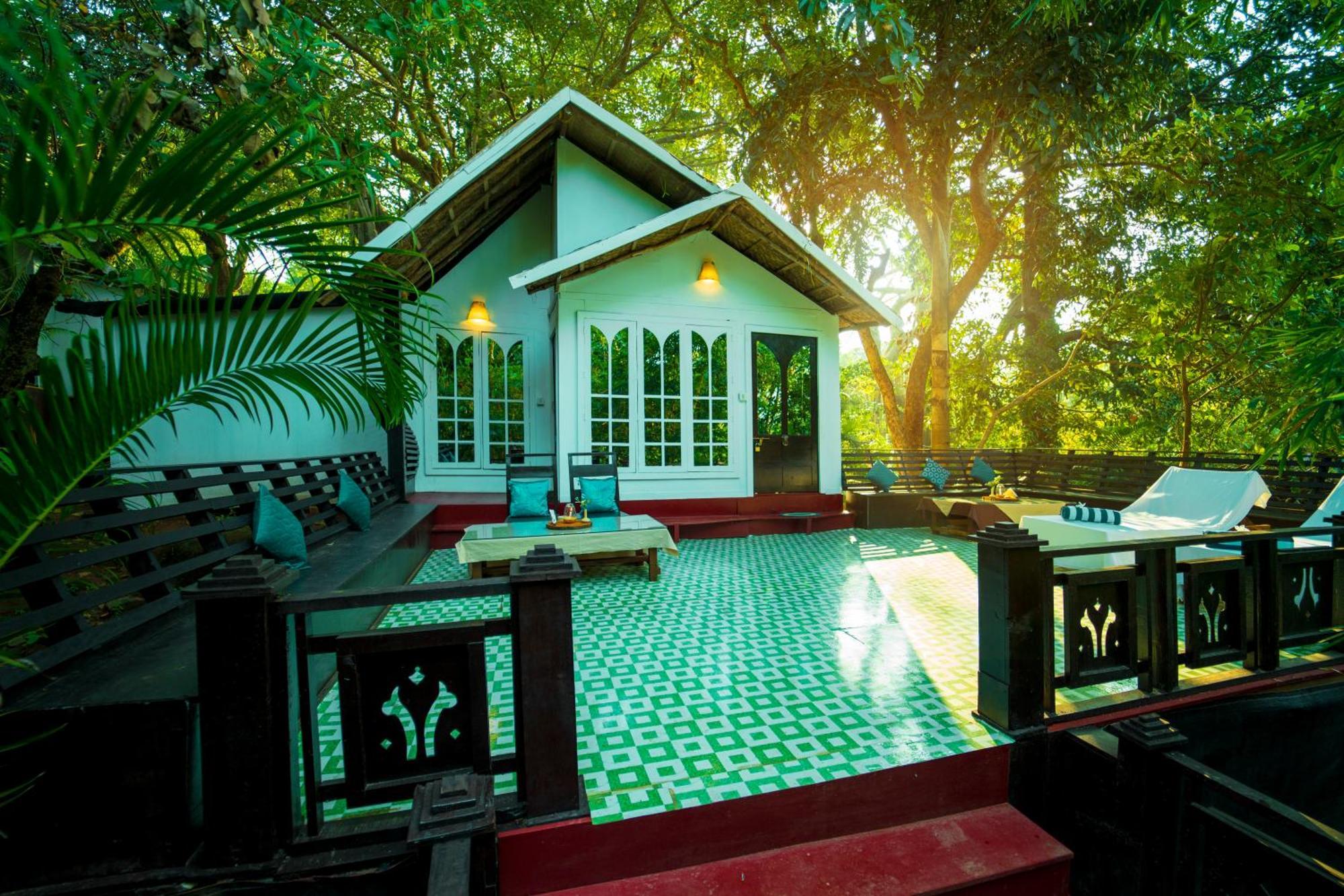 La La Land Resort Goa By Spicy Mango 帕罗林 外观 照片